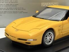 1:18 Chevrolet Corvette C5 Z06 Yellow 71063 - Autoart