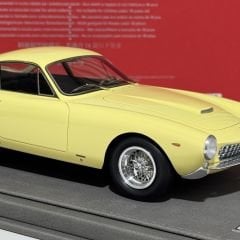 1:18 Ferrari 250 GT Lusso Paris Motor Show 1962 - BBR Models
