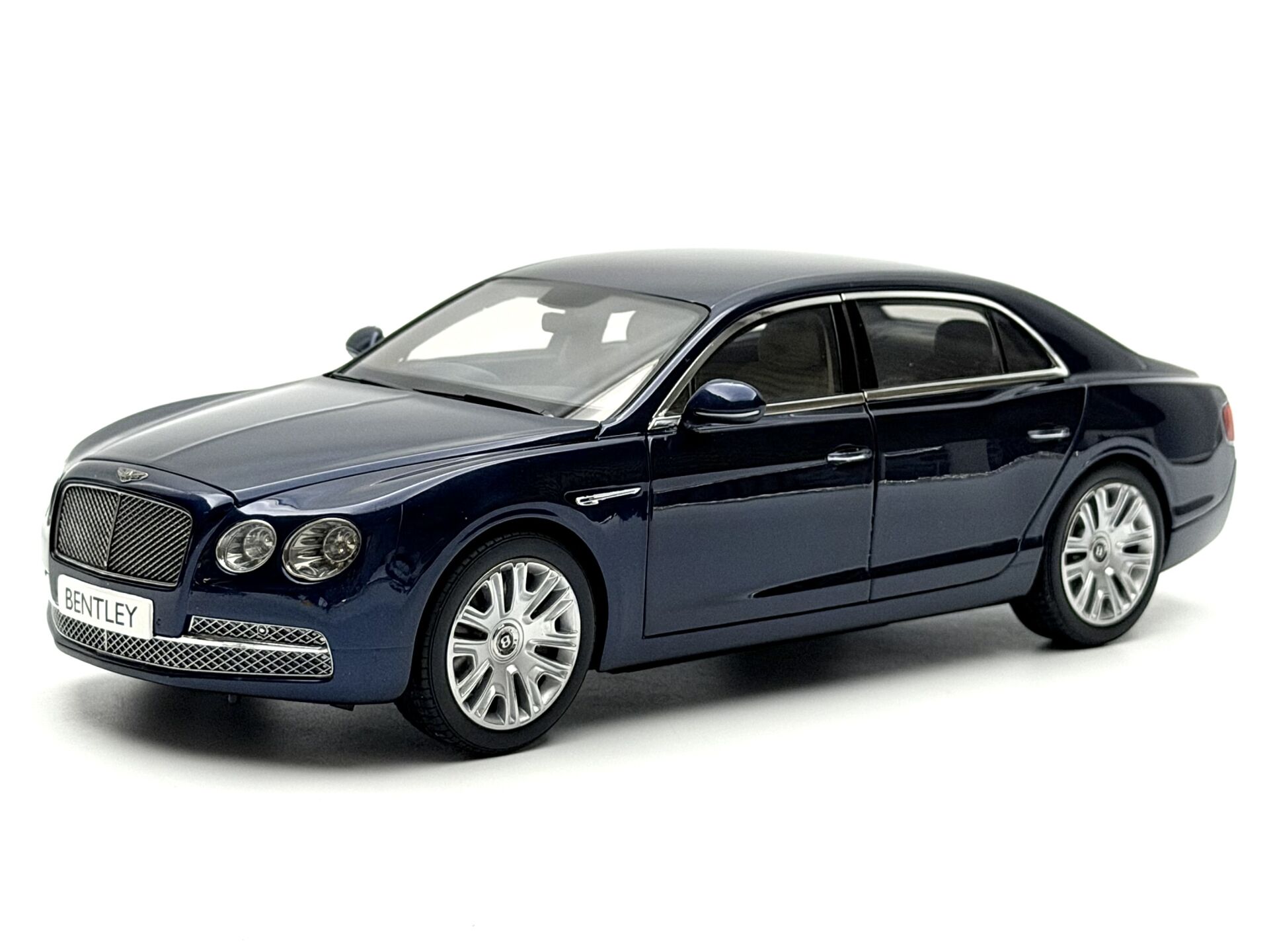 1:18 Bentley Flying Spur W12 Peacock Blue 2013 - Kyosho