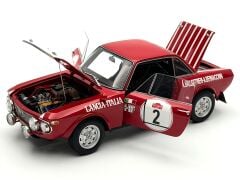 1:18 Lancia Fulvia 1.6 HF Winner San Remo Rally 1972 - Autoart