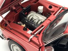 1:18 BMW 2002 L tii 1974 Red Metallic 70504 - Autoart