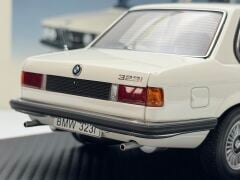 1:18 BMW 323i E21 Alpin White 1977 75111 - Autoart Millennium