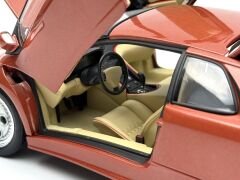 1:18 Lamborghini Diablo VT Coupe Met Red 1993 - Autoart