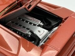 1:18 Lamborghini Diablo VT Coupe Met Red 1993 - Autoart