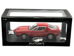 1:18 Alfa Romeo Montreal 1970 Red 70172 - Autoart