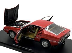 1:18 Alfa Romeo Montreal 1970 Red 70172 - Autoart