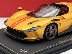 1:18 Ferrari Daytona SP3 Giallo Tristrato Gloss 24 pcs - BBR