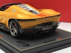 1:18 Ferrari Daytona SP3 Giallo Tristrato Gloss 24 pcs - BBR