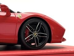 1:18 Ferrari 488 GTB Geneve Auto Show Rosso Corsa - BBR DeLuxe