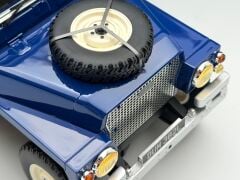 1:18 Land Rover Lightweight Series III Dark Blue 1973 - BOS Model