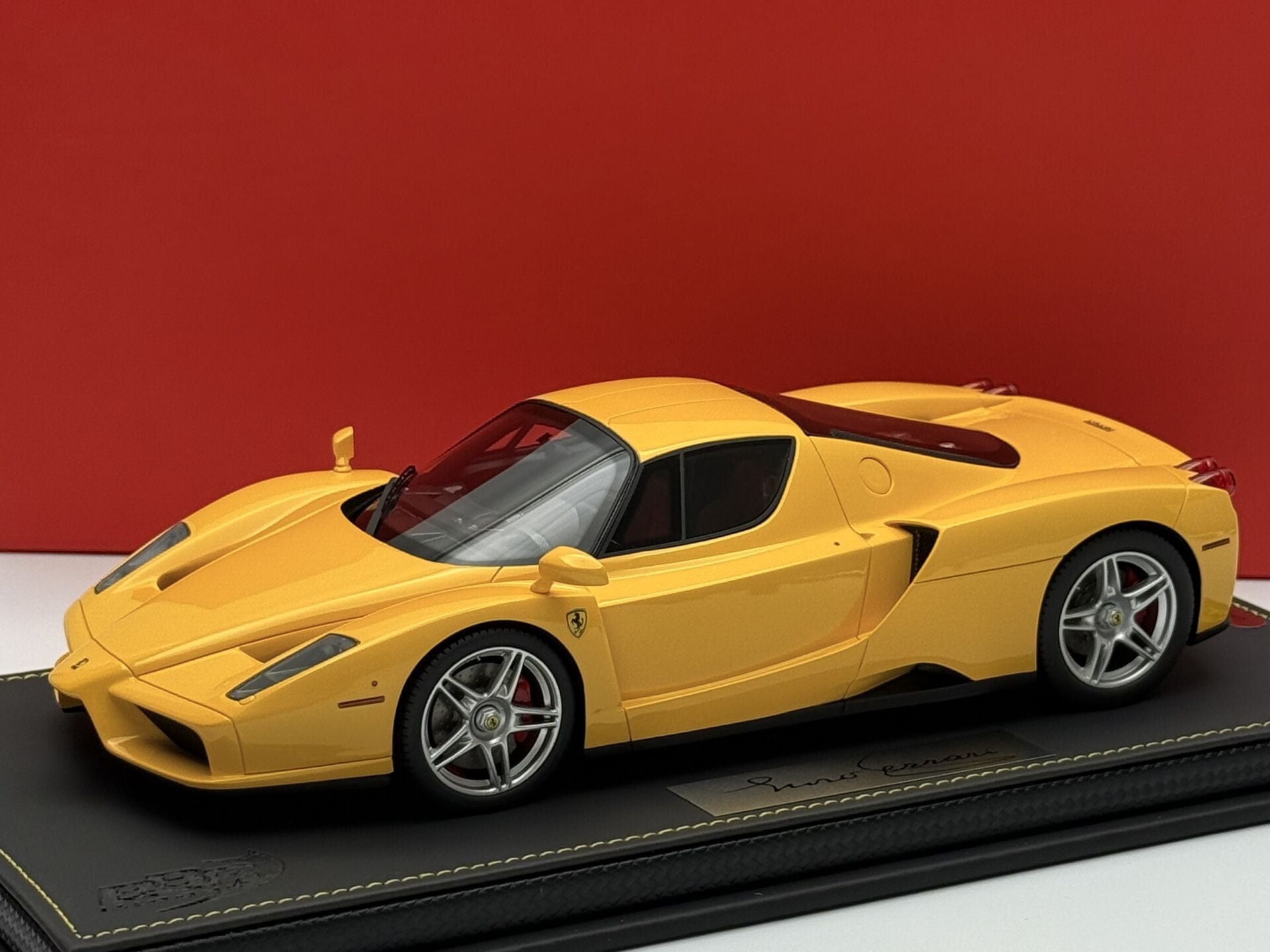 1:18 Ferrari Enzo Giallo Modena 2004  - BBR Models