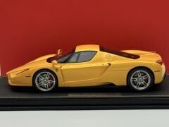 1:18 Ferrari Enzo Giallo Modena 2004  - BBR Models