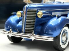 1:18 Buick Roadmaster 80-C Phaeton Blue 1937 - BOS Model