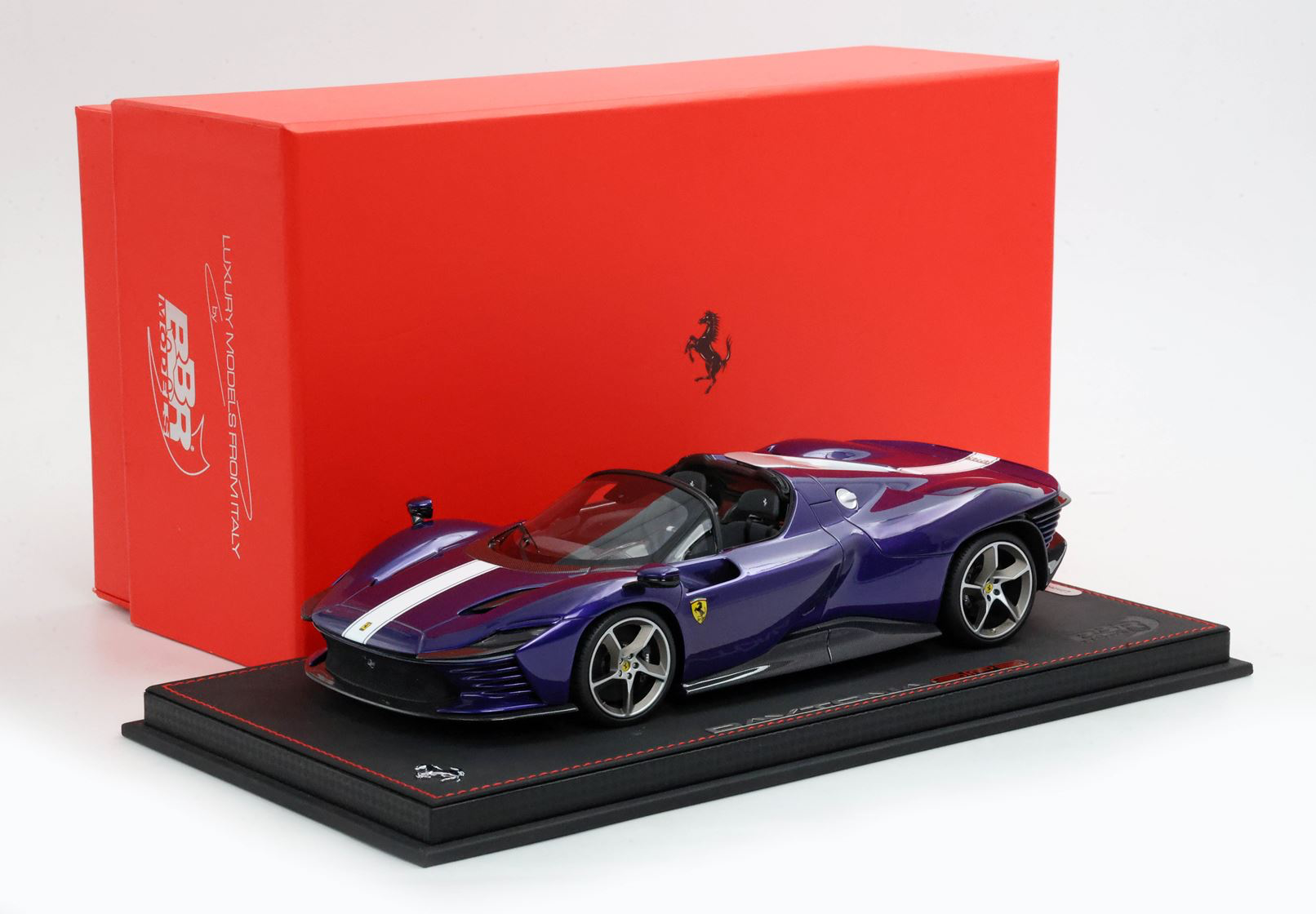 1:18 Ferrari Daytona SP3 Viola Dino 42 pcs - BBR Models