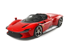 1:18 Ferrari Daytona SP3 Rosso Corsa with Showcase - BBR Models