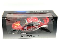 1:18 Holden Commodore VT 1999 Bathurst 89963 - Autoart