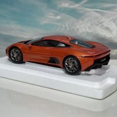 1:18 Jaguar C-X75 Firesand Metallic 810604 - Almost Real