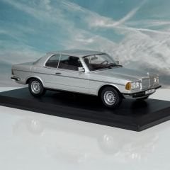 1:18 Mercedes-Benz 280 CE Silver 1980 W123 - Norev