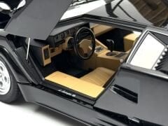 1:18 Lamborghini Countach LP5000S 25th Anniversary Black 1982 -Autoart