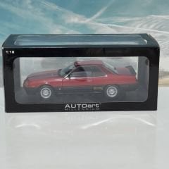 1:18 Nissan Skyline 2000 RS -X Turbo DR30 1989 Red - Autoart