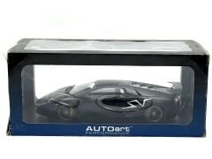 1:18 Lamborghini Murcielago SV LP670/4 Matt Black - Autoart