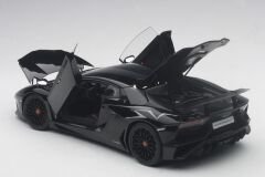 1:18 Lamborghini Aventador SV LP750-4 Gloss Black 74556 - Autoart