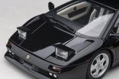 1:18 Lamborghini Diablo SE30 30th Anniversary Black 79159 - Autoart
