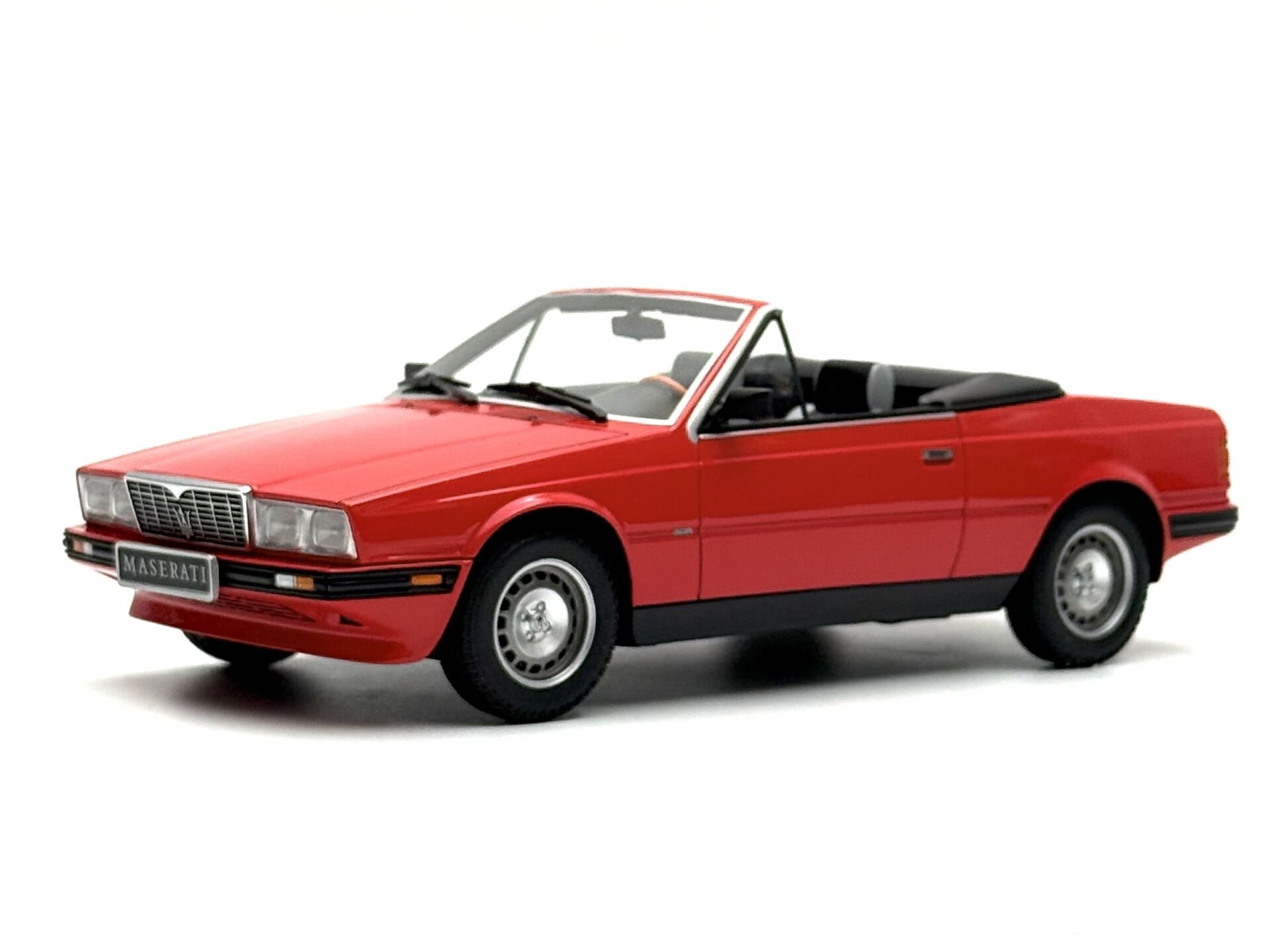 1:18 Maserati BiTurbo Spyder 1986 Red - Minichamps