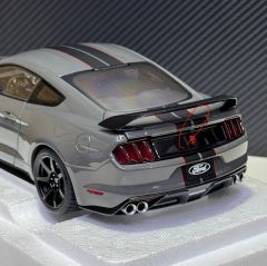 1:18 Ford Mustang Shelby GT-350R Lead Foot Grey - Autoart