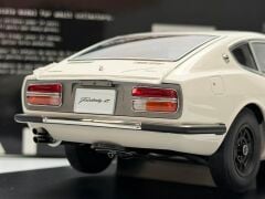 1:18 Nissan Fairlady Z432 PS30 White 1969 - Autoart