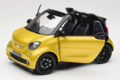 1:18 Smart Fortwo Cabrio 453 Black/Yellow 2015 - Norev