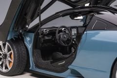 1:18 McLaren Senna Vision Victory / Grey 2018 76077 - Autoart