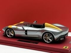 1:18 Ferrari Monza SP1 Paris Auto Show 2018 Silver - BBR