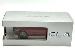1:18 Mercedes-Benz CLA Class C117 Patagonia Red 2017 - Norev