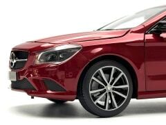 1:18 Mercedes-Benz CLA Class C117 Patagonia Red 2017 - Norev
