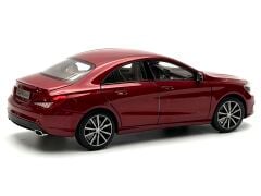 1:18 Mercedes-Benz CLA Class C117 Patagonia Red 2017 - Norev