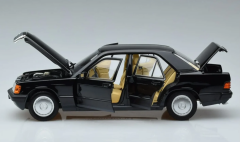 1:18 Mercedes-Benz 190E W201 Black 1984 - Norev