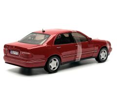 1:18 Mercedes-Benz E Class E320 Avantgarde W210 Red- SunStar