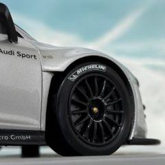 1:18 AUDI R8 LMS V10 Nürburgring 2009 GT Silver - Spark