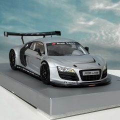 1:18 AUDI R8 LMS V10 Nürburgring 2009 GT Silver - Spark