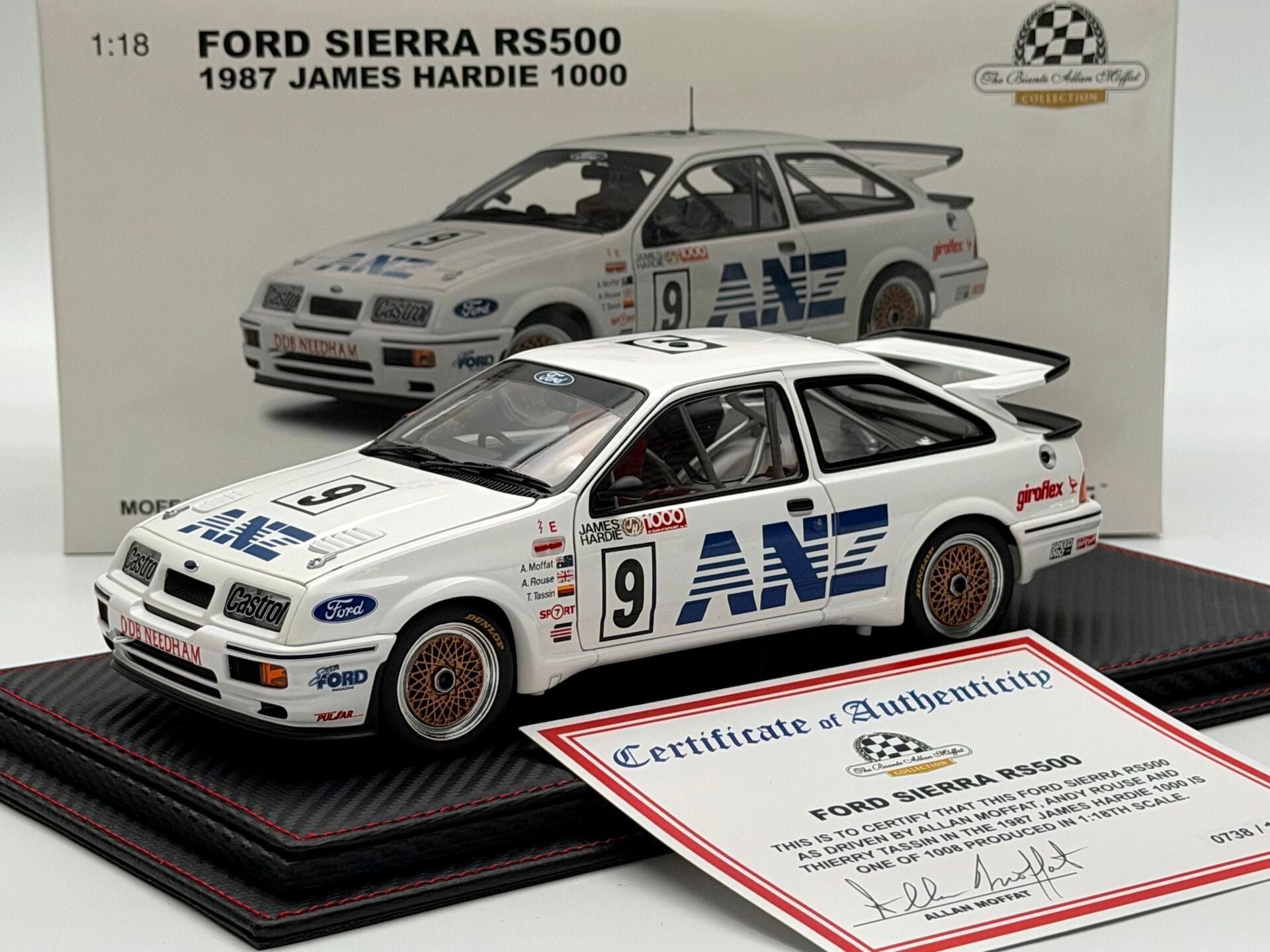 1:18 Ford Sierra RS500 James Hardie 1987 Bathurst - Autoart