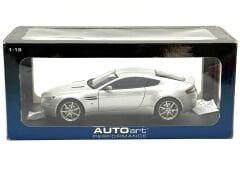 1:18 Aston Martin V8 Vantage Titanium Silver 70201 - Autoart