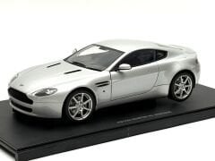 1:18 Aston Martin V8 Vantage Titanium Silver 70201 - Autoart