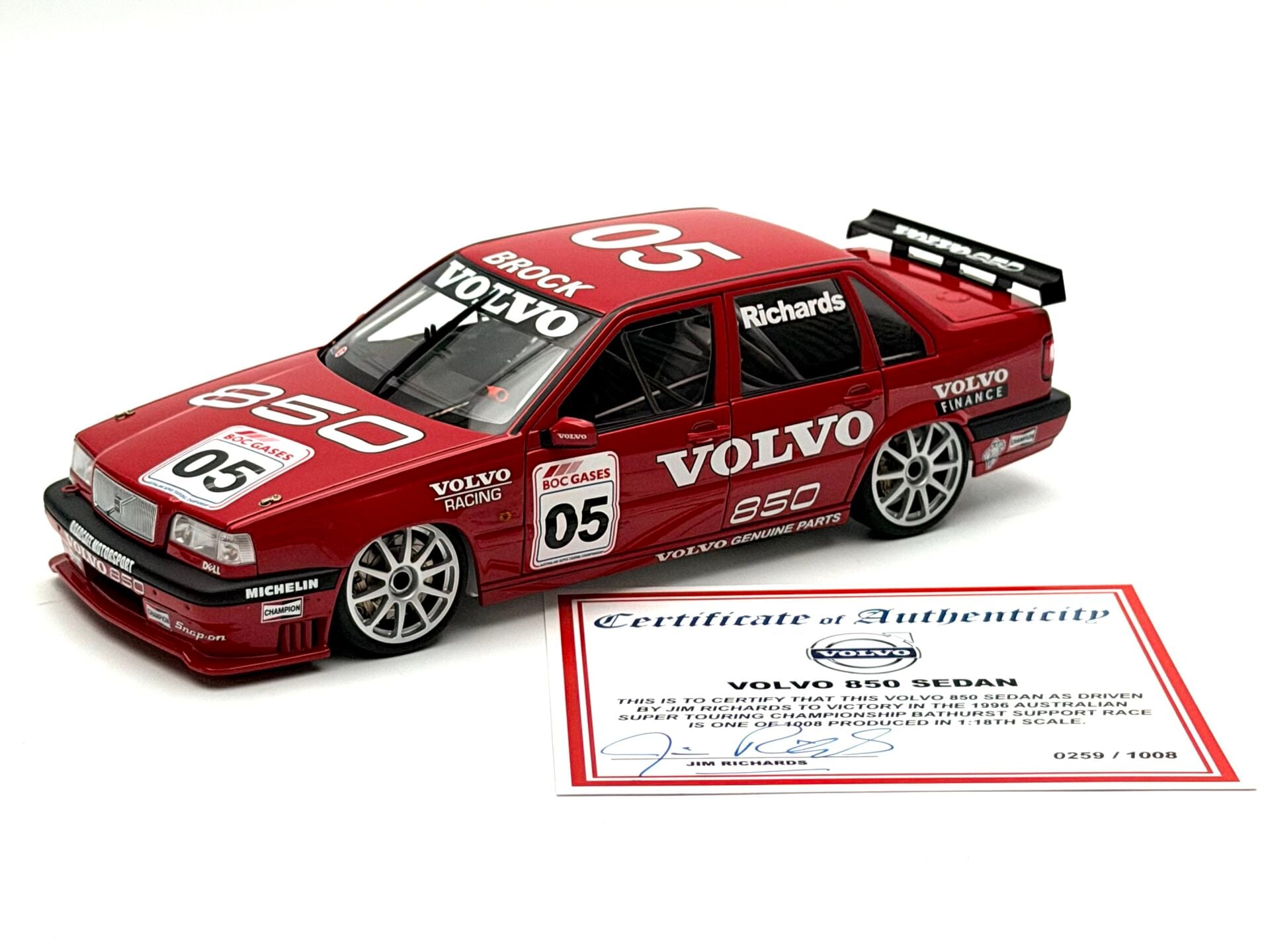 1:18 Volvo 850 Jim Richards 1996 Bathurst Winner - Autoart
