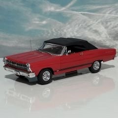 1:18 Ford Fairlane GT Red 1967 - GMP