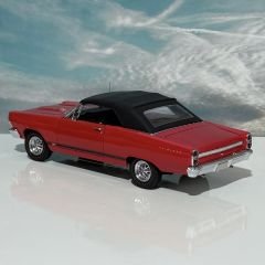 1:18 Ford Fairlane GT Red 1967 - GMP