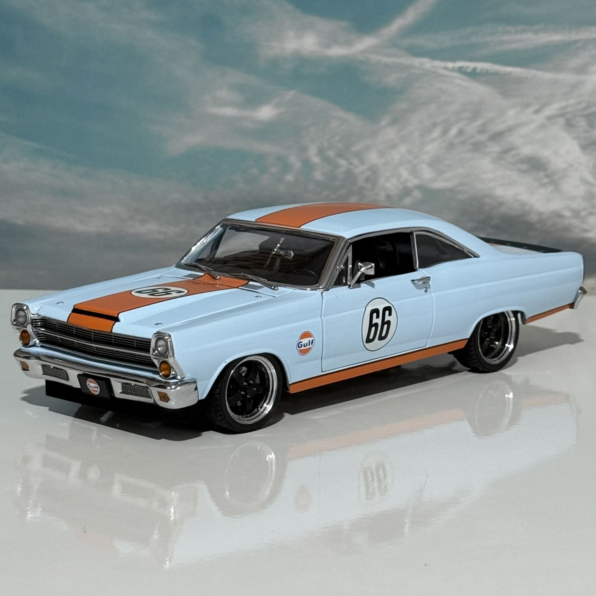 1:18 Ford Fairlane Gulf 1967 - GMP
