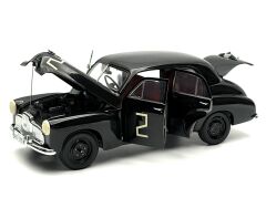 1:18 Holden 48-215 NSW Sedan Car Champion 1956 - Autoart