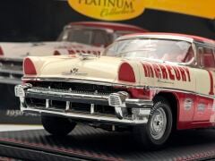 1:18 Mercury Monterey Hard Top Racing Car 1956 - SunStar Platinum