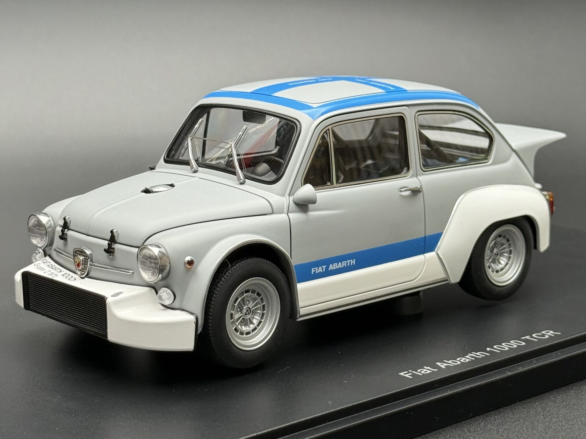 1:18 FIAT Abarth 1000 TCR 1970 Gray/Blue 72642 - Autoart